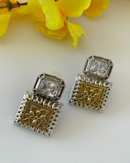 AADHIRA STUDS