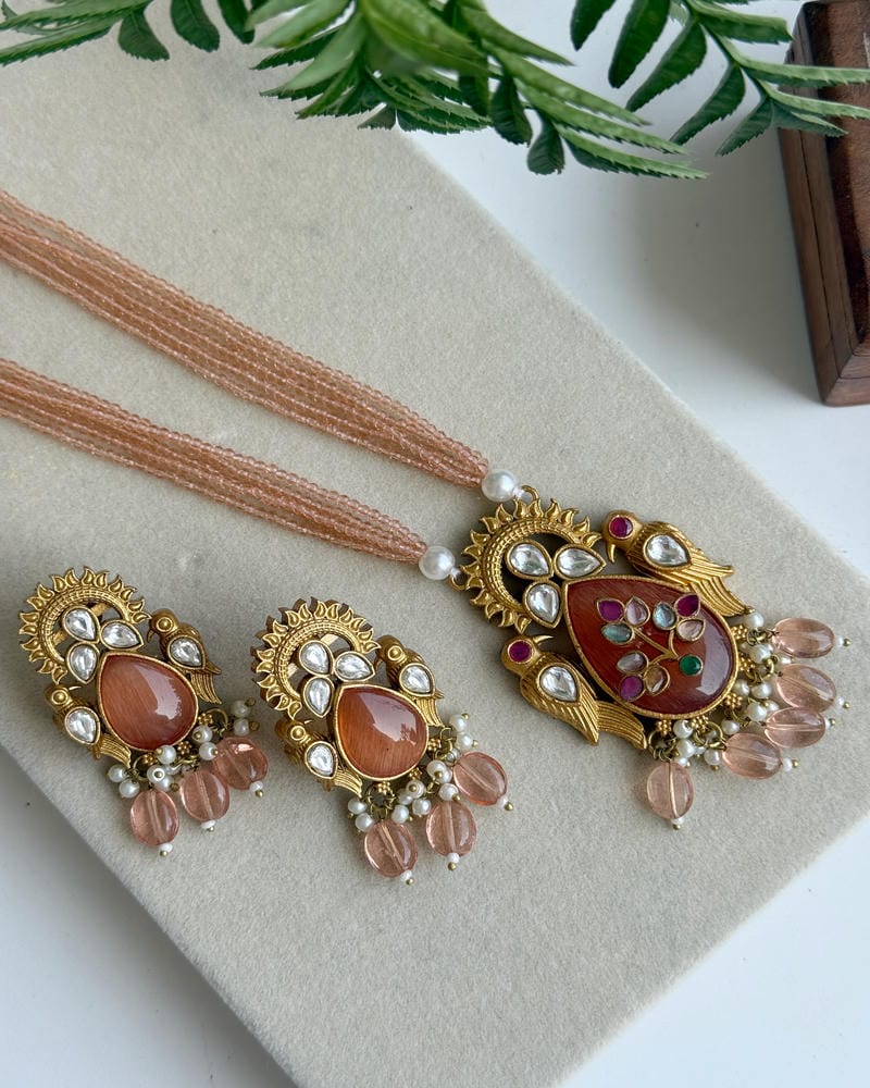 HIMANSHI NECKLACE SET