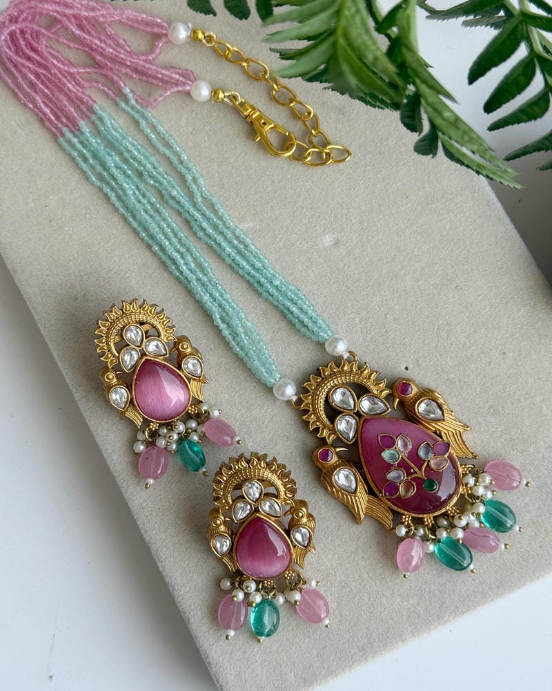 HIMANSHI NECKLACE SET