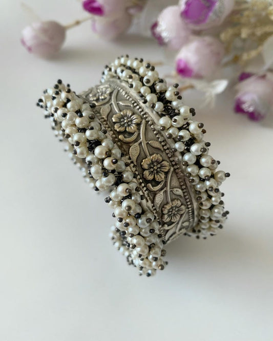 KAMNA CUFF BANGLES
