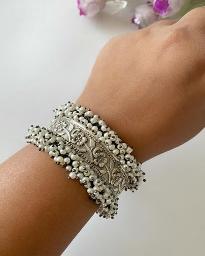 KAMNA CUFF BANGLES