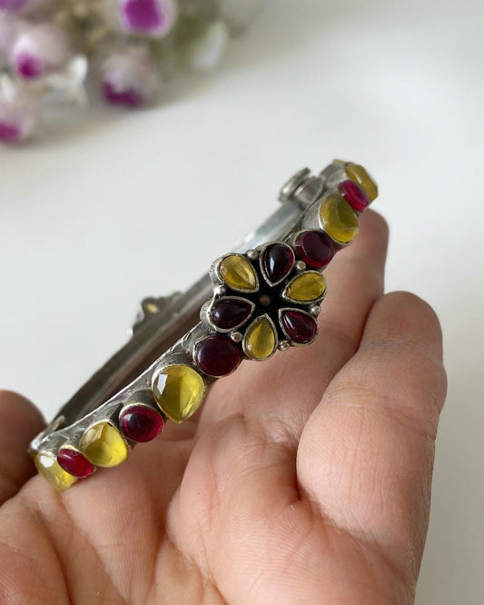 SILVERLOOKALIKE SLEEK OPENABLE STONE BANGLE