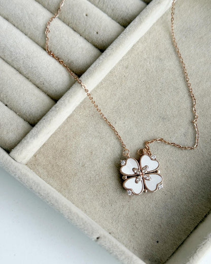 JASMINE MAGNETIC HEART CHAIN