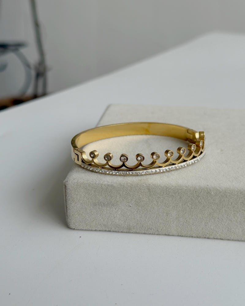 CROWN GOLD BRACELET
