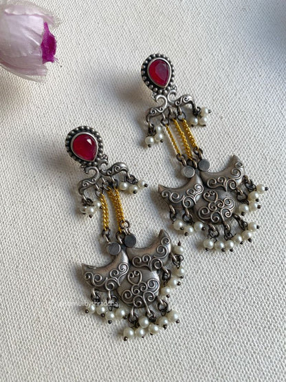 NIVISHA DUAL TONE EARRINGS