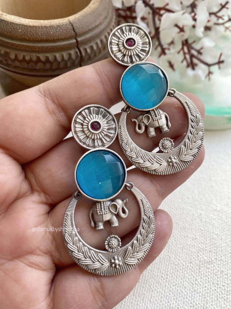 HASTHINI SILVERLOOKALIKE EARRINGS