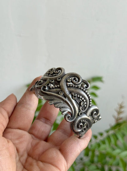 APRAJITA CUFF BRACELET