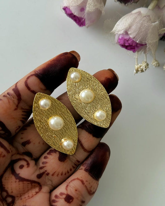 BRASS PEARL EARRINGS