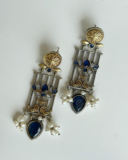 JIGNA DUAL TONE EARRINGS
